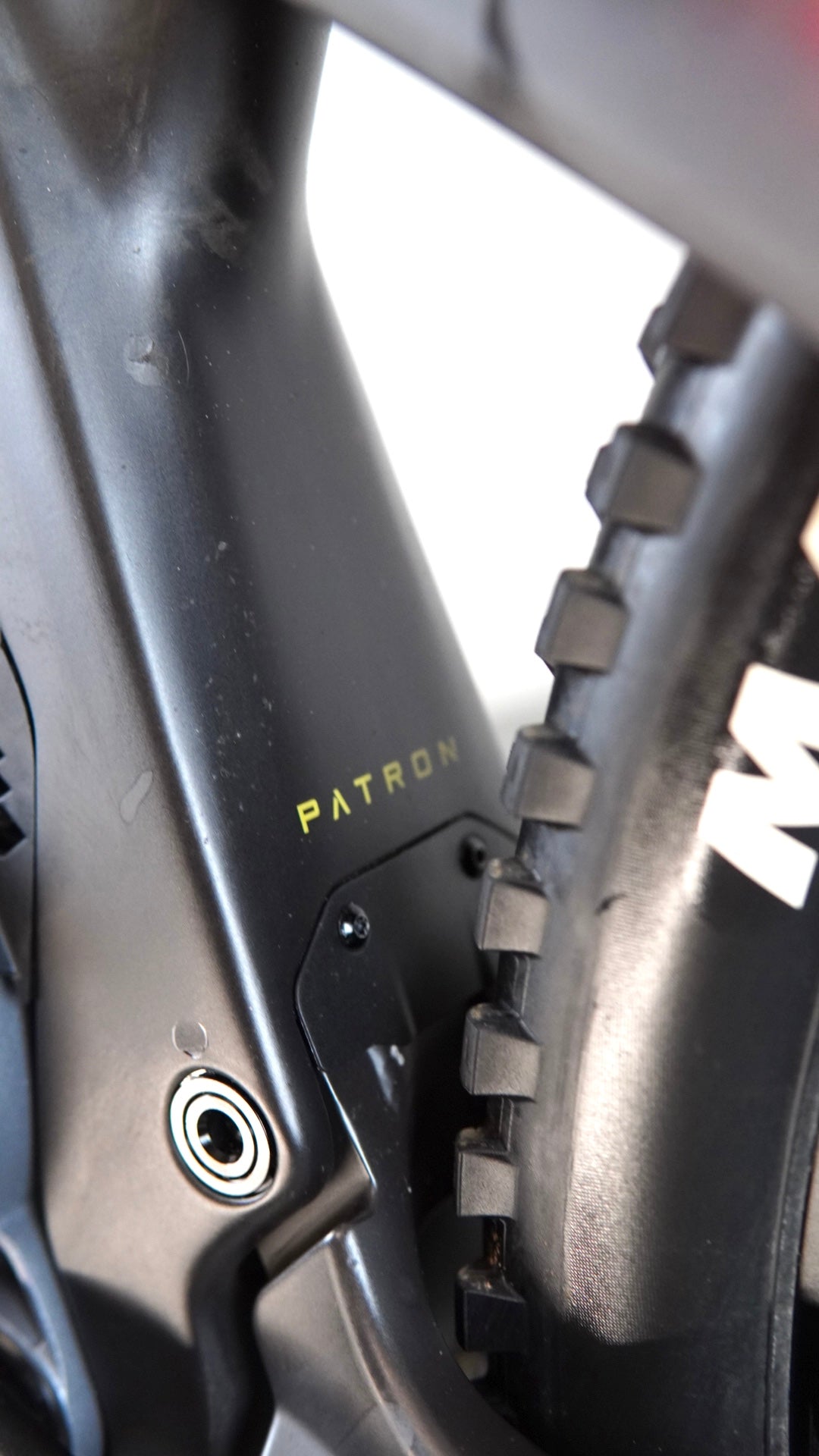 Scott PATRON ST TUNED TR tg L