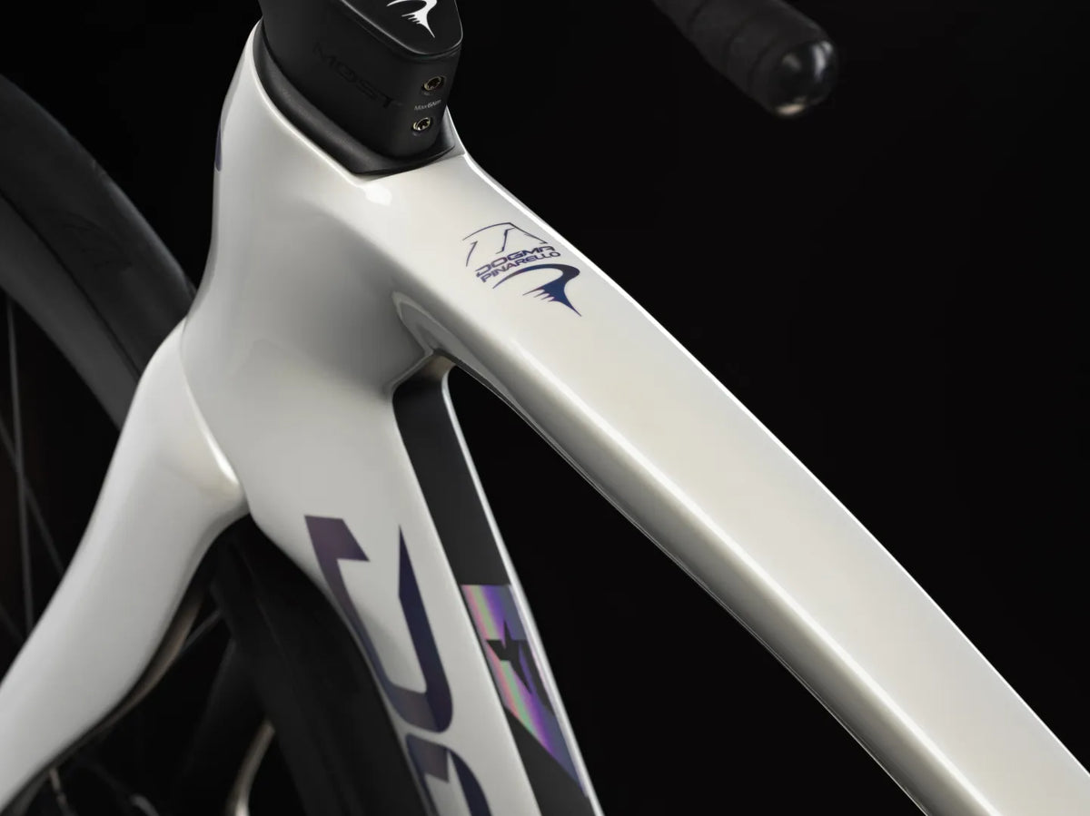 Pinarello Dogma F Red AXS 2x12 DB MY25 FM20 – PRINCETON PEAK 4550 DB XDR
