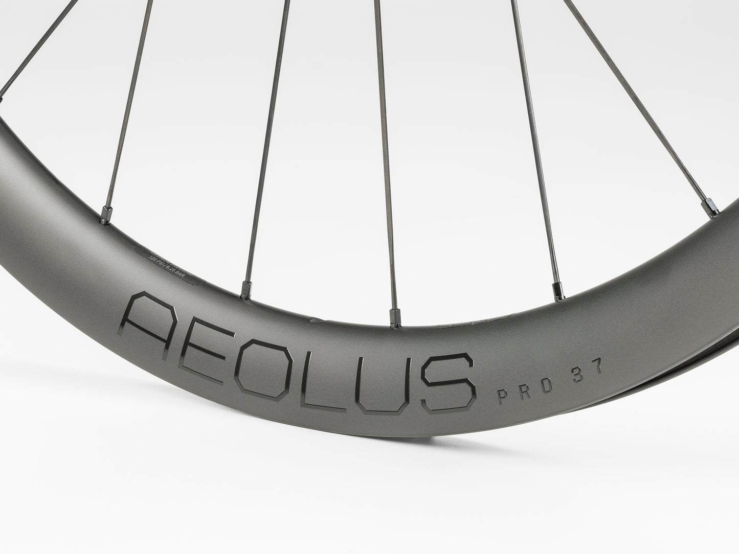 Ruota da strada Bontrager Aeolus Pro 37 TLR Disc