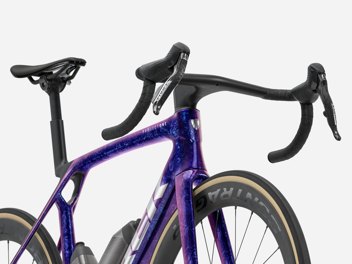 Madone SLR 7 AXS