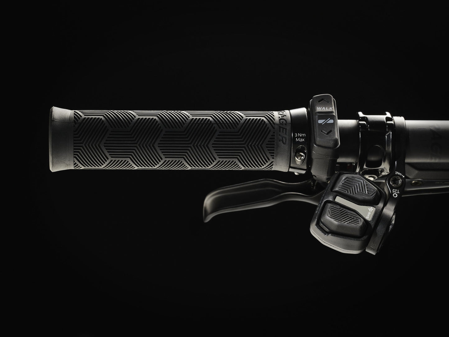 Fuel EXe 9.9 X0 AXS T-Type