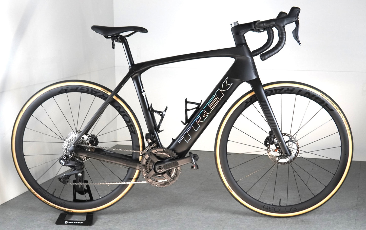 Trek Domane+ SLR 7