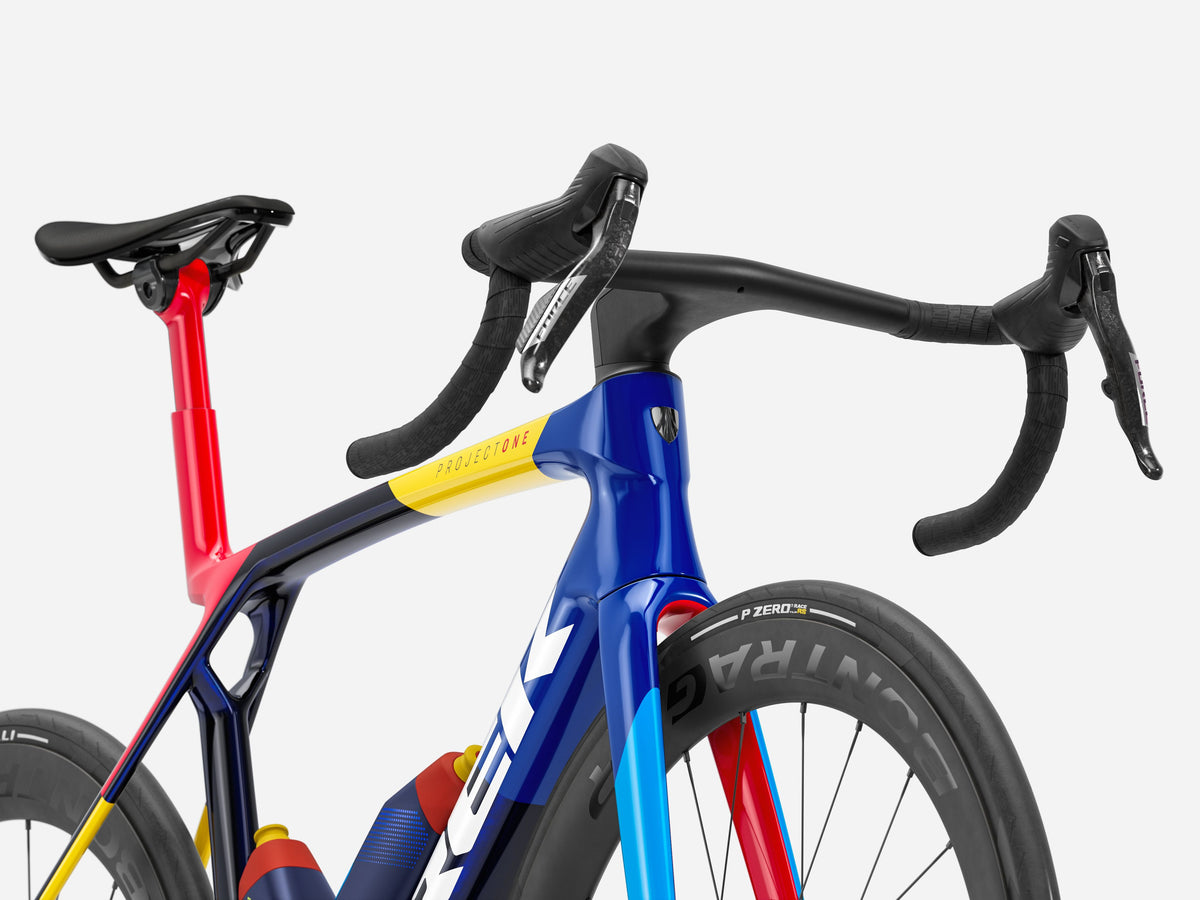 Madone SLR 7 AXS