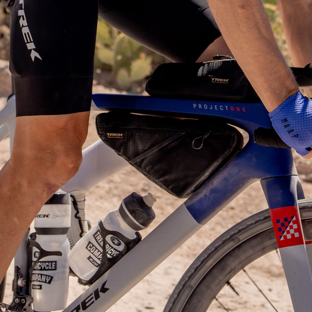 Borsa triangolare Trek Adventure