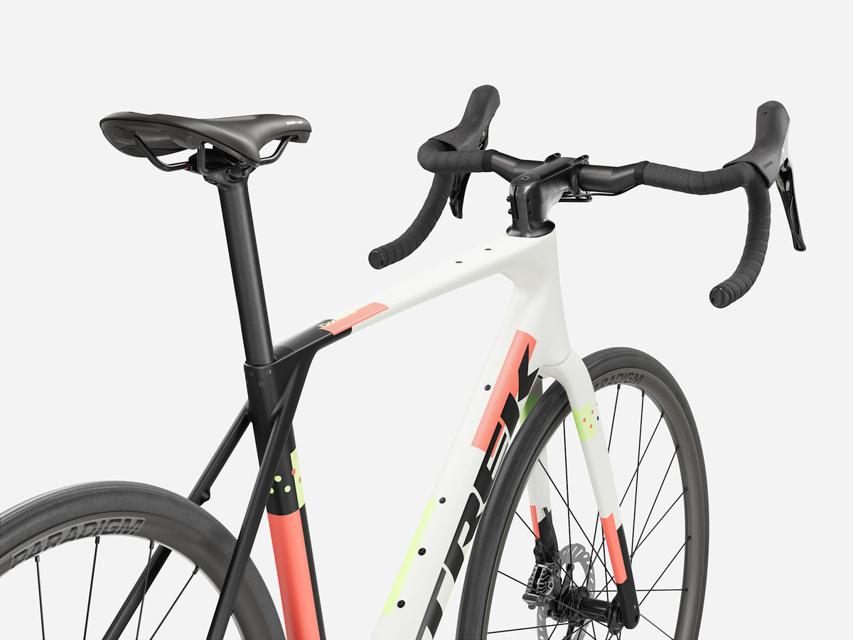 Domane SL 5 Gen 5 — Matte Era White/Deep Smoke, dettaglio 3