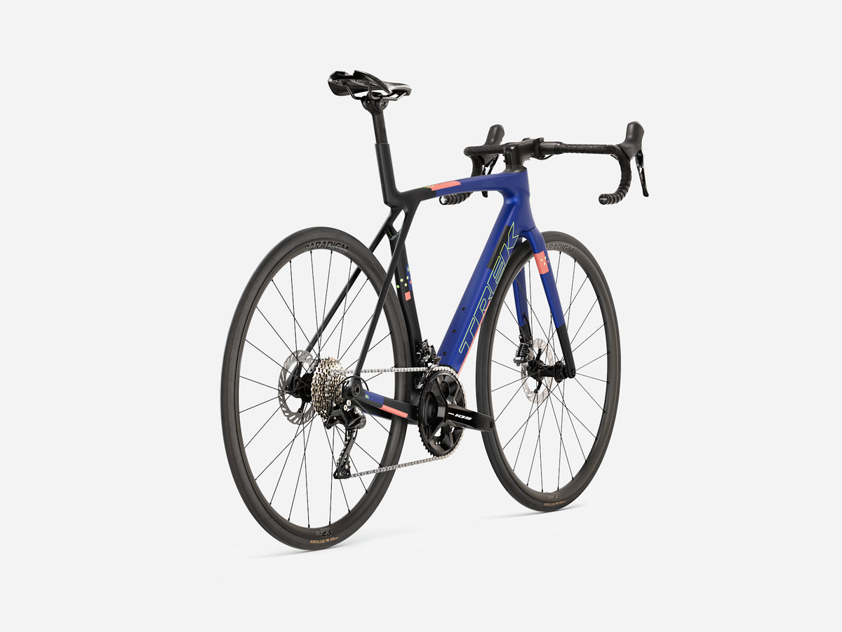 Madone SL 5 Gen 8 — Cobalt Blue, dettaglio 1