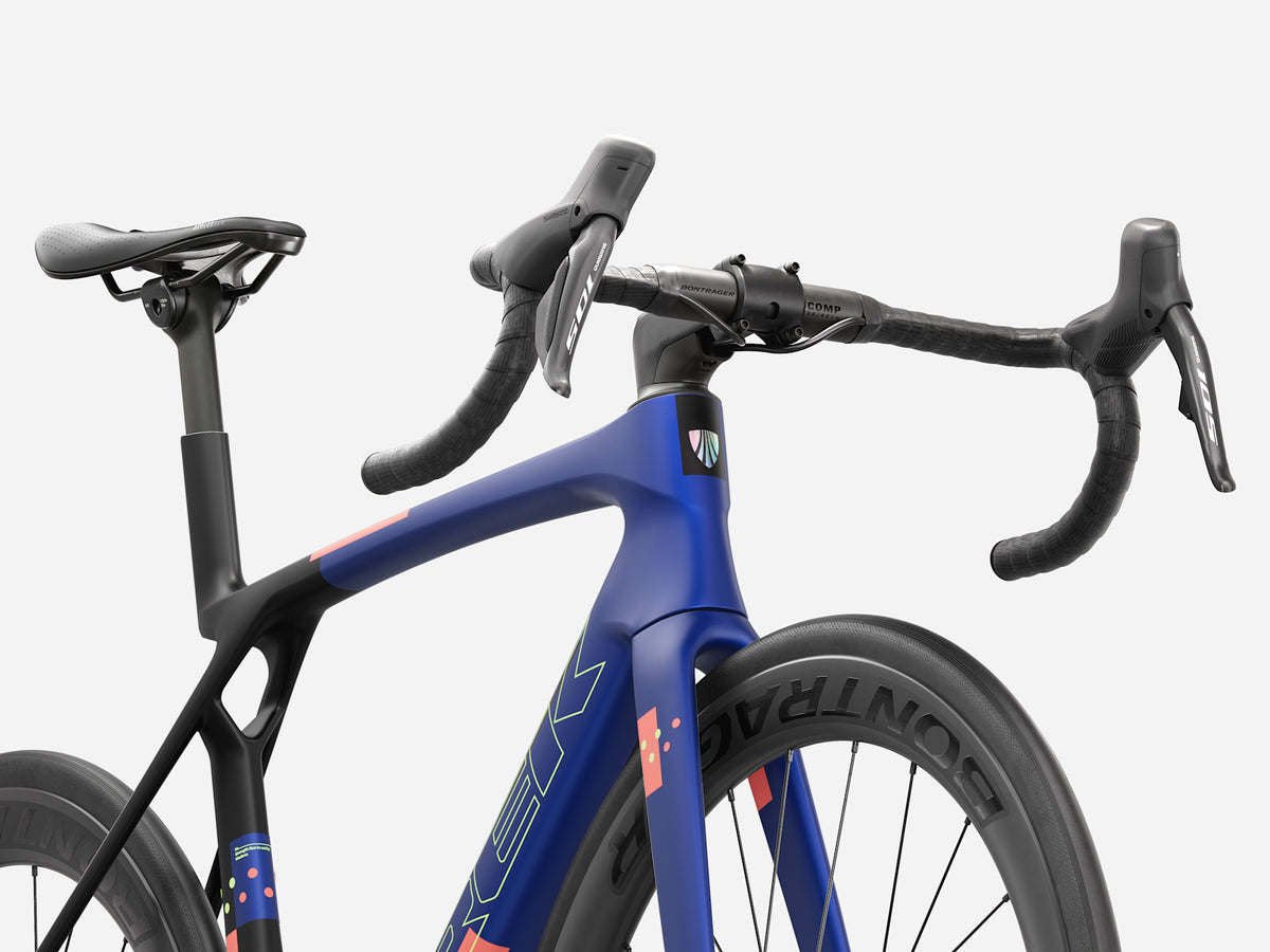 Madone SL 6 Gen 8 — Cobalt Blue, dettaglio 4