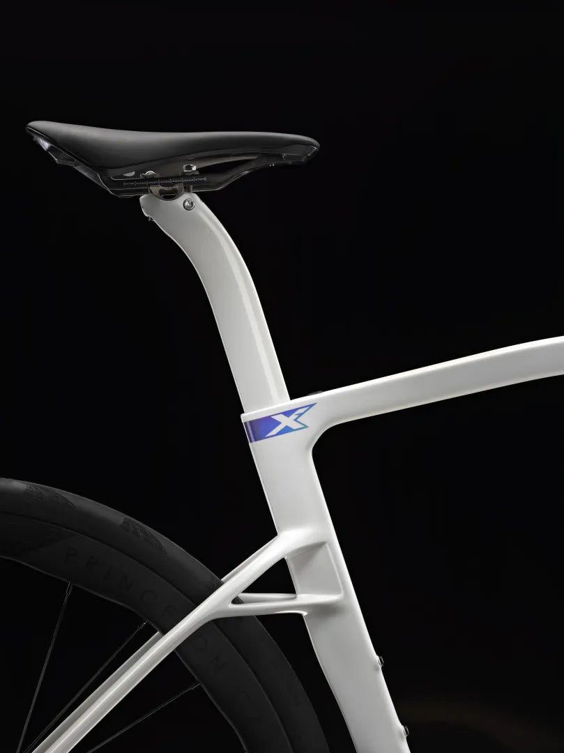 Pinarello Dogma X MY27 Red AXS 2x12 DB MY25 FM20