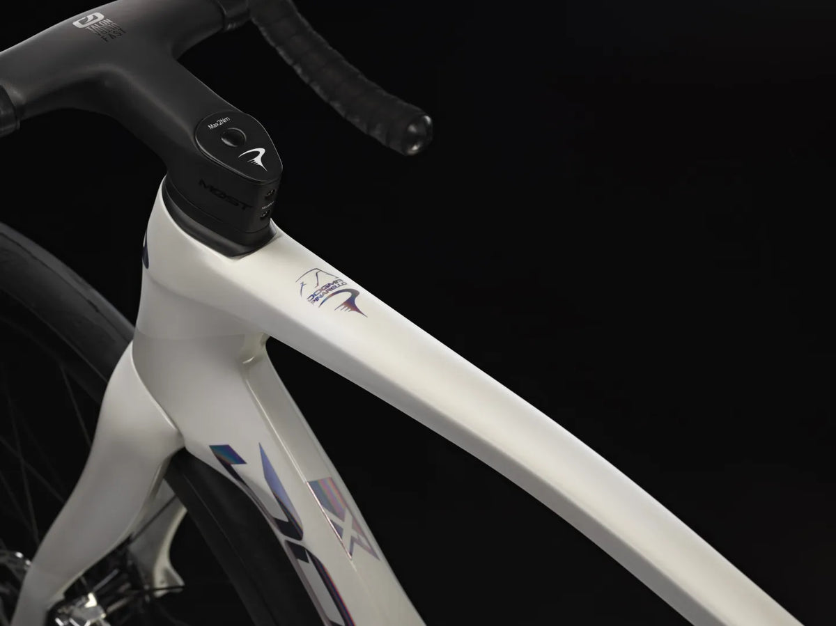 Pinarello Dogma X MY27 Red AXS 2x12 DB MY25 FM20