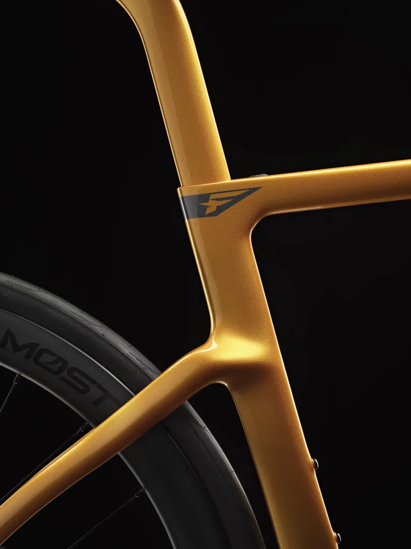 Pinarello F5 105 Di2 2x12 DB FM20 – MOST Fast 45 CARBON