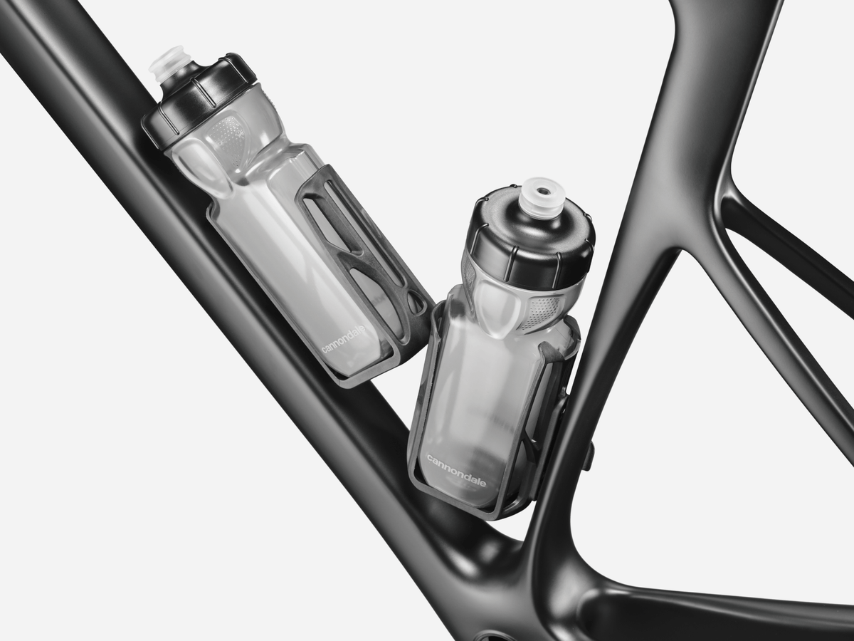 Cannondale SuperSix EVO - borracce aero integrate