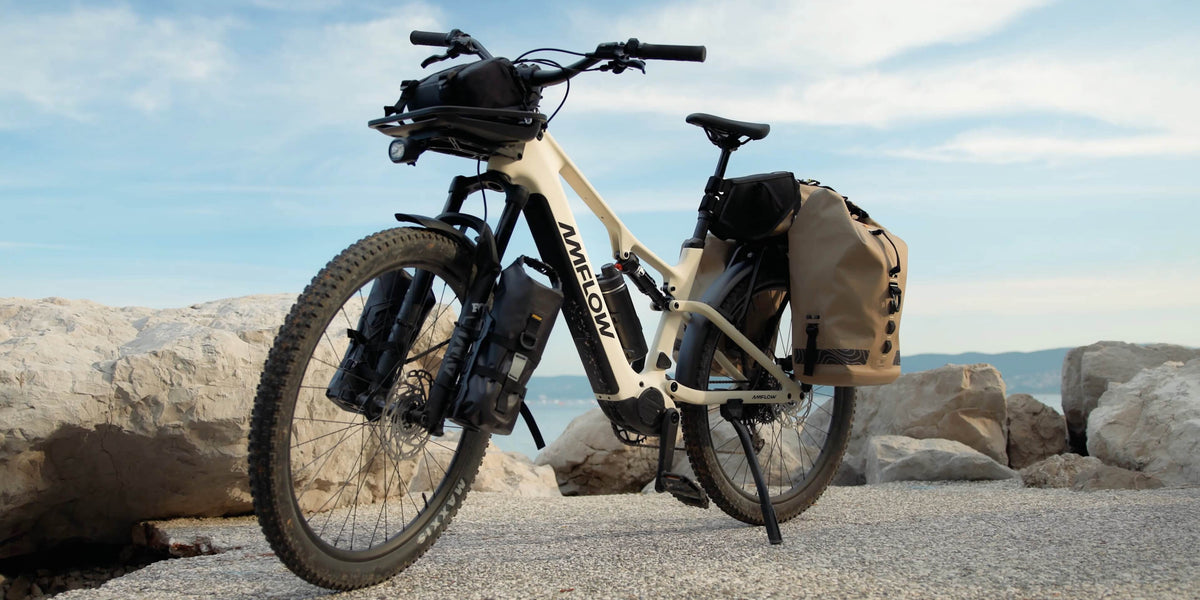 Amflow TL Carbon allestita per il cicloturismo
